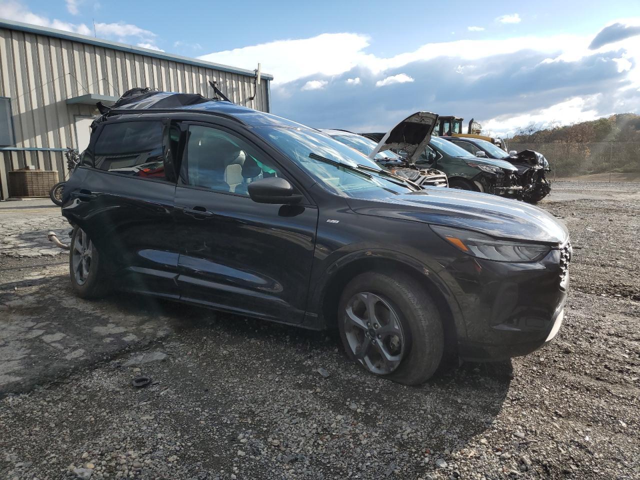 2024 Ford Escape St Line - zdjęcie 4