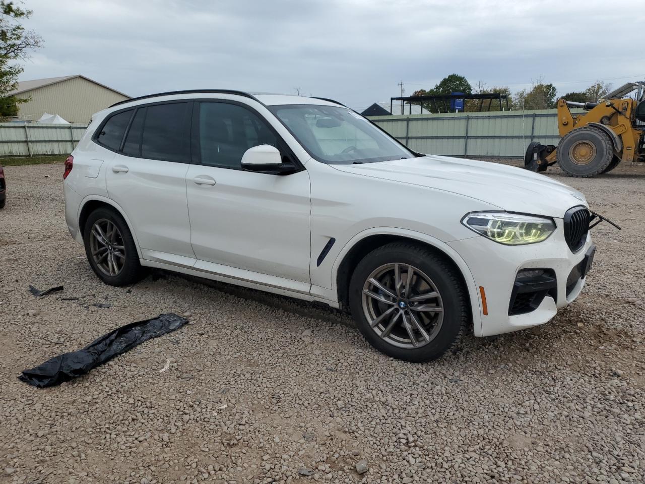 2021 BMW X3 xDrivem40I - zdjęcie 4