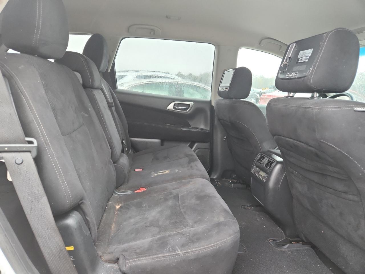 2013 Nissan Pathfinder S - zdjęcie 11
