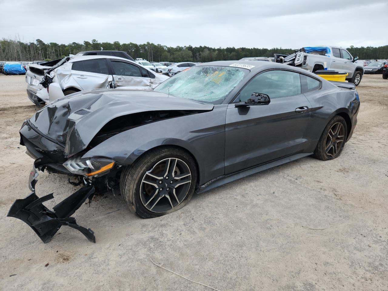 2019 Ford Mustang - zdjęcie główne