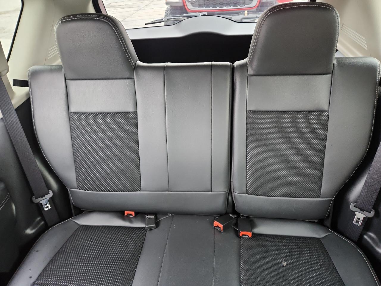 2016 Jeep Compass Latitude - zdjęcie 10