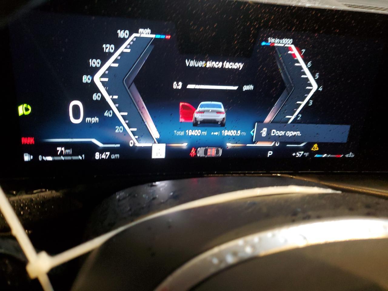 2024 BMW 330I - zdjęcie 9