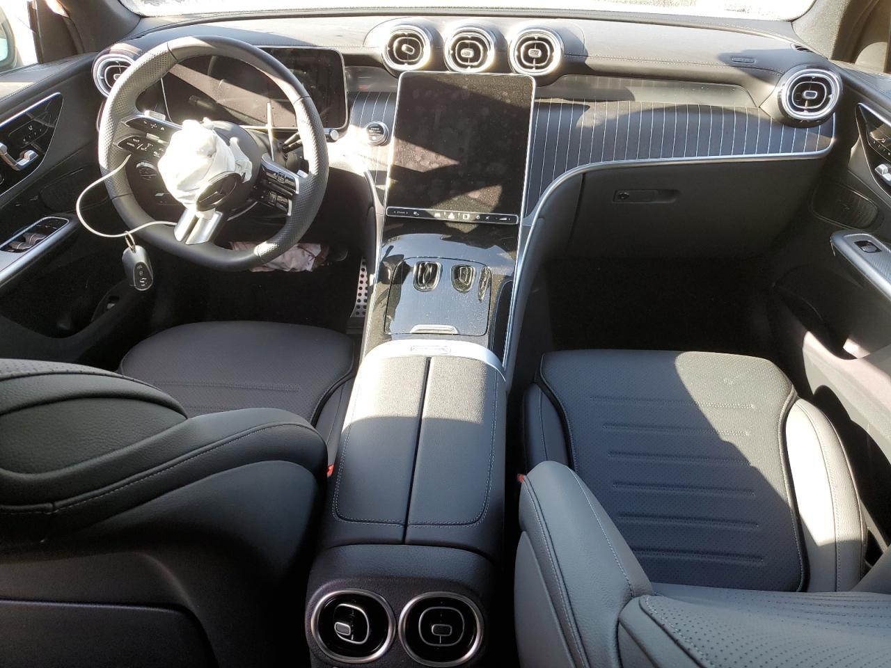 2025 Mercedes-Benz Glc Coupe 300 4Matic - zdjęcie 8