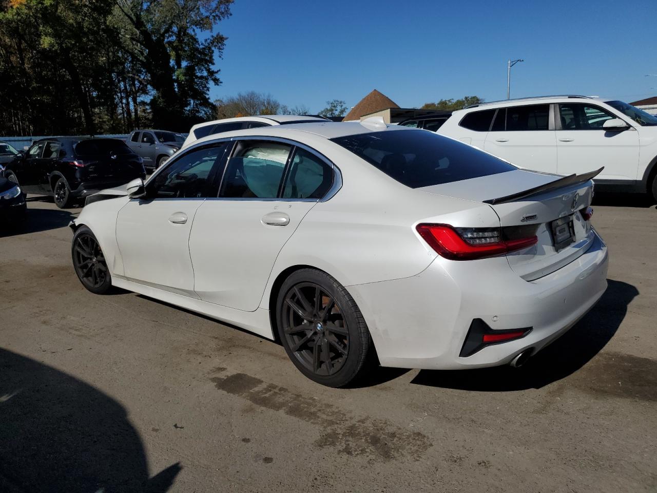 2020 BMW Seria 3 - zdjęcie 2