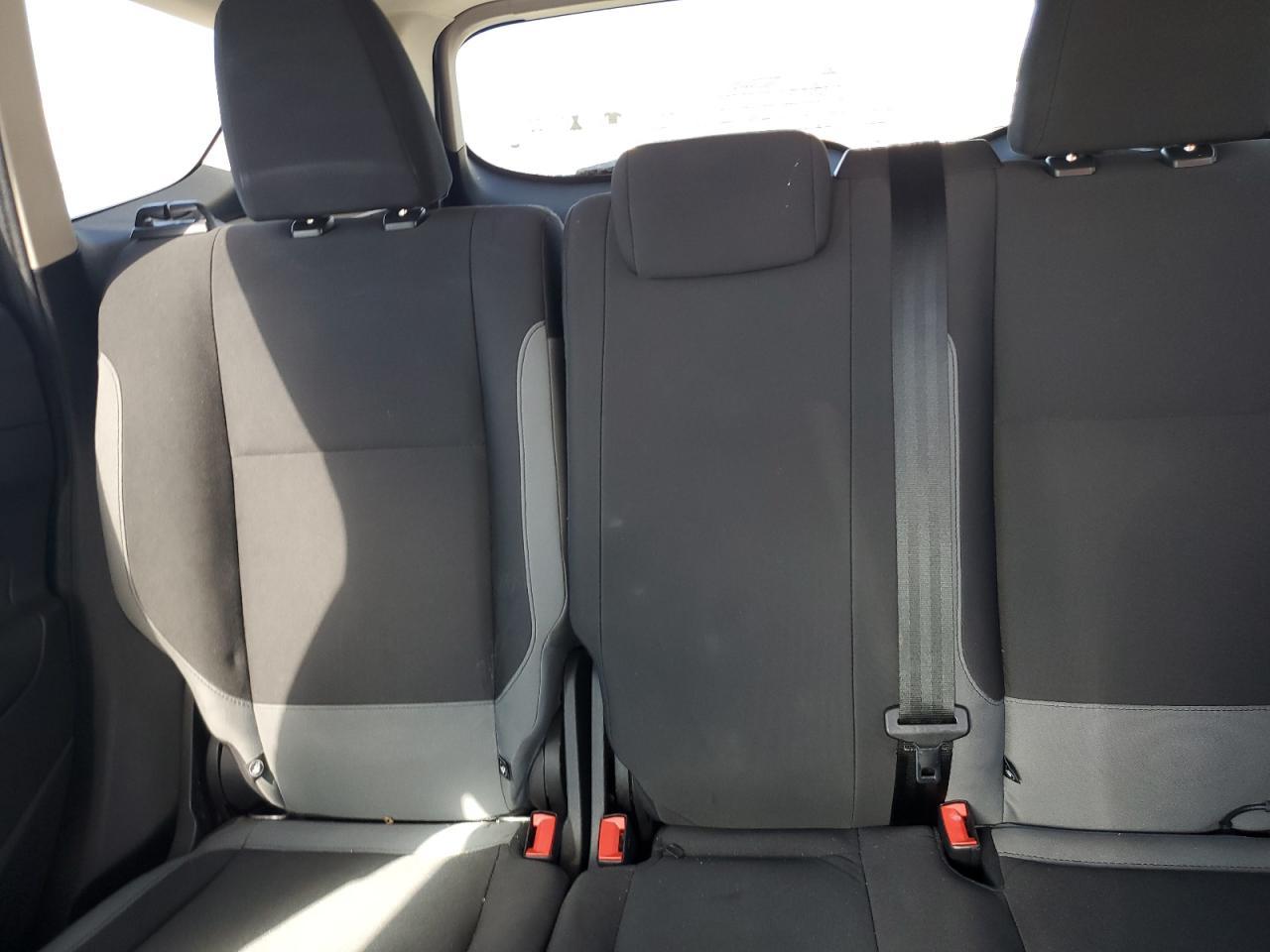 2013 Ford Escape S - zdjęcie 10