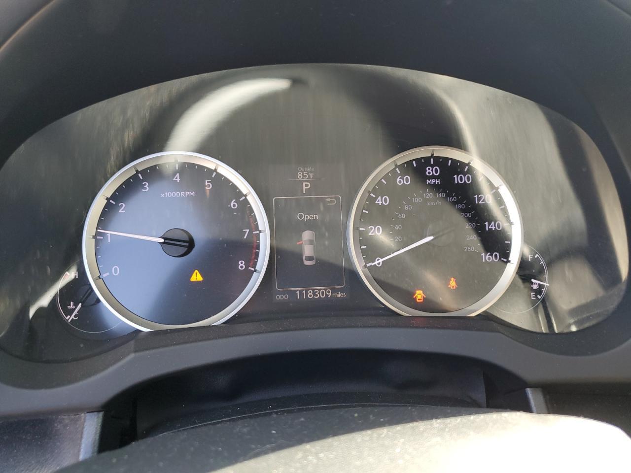 2015 Lexus IS - zdjęcie 9