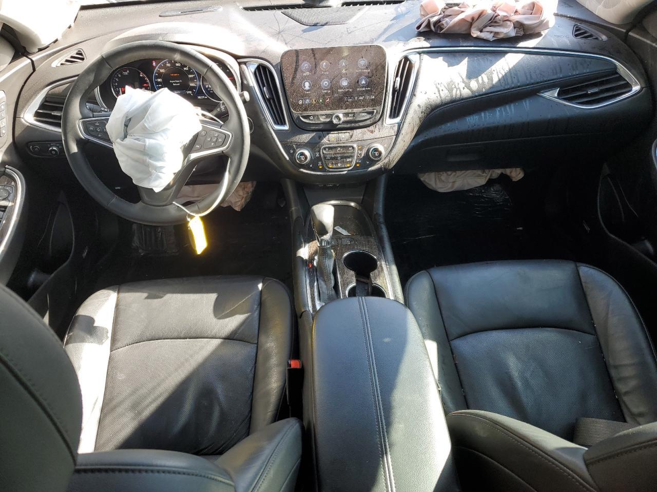 2024 Chevrolet Malibu Premier - zdjęcie 8