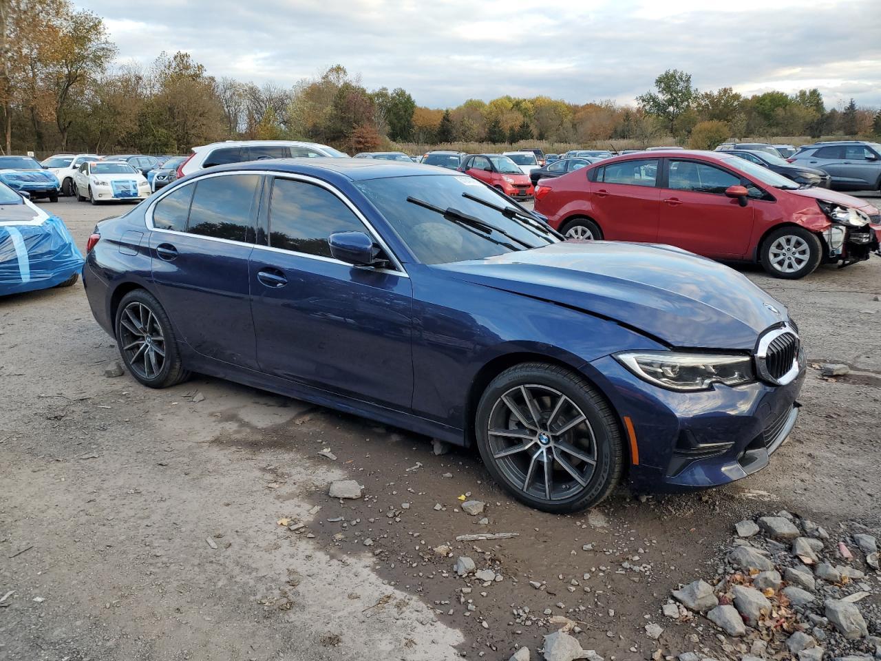 2020 BMW 330Xi - zdjęcie 4
