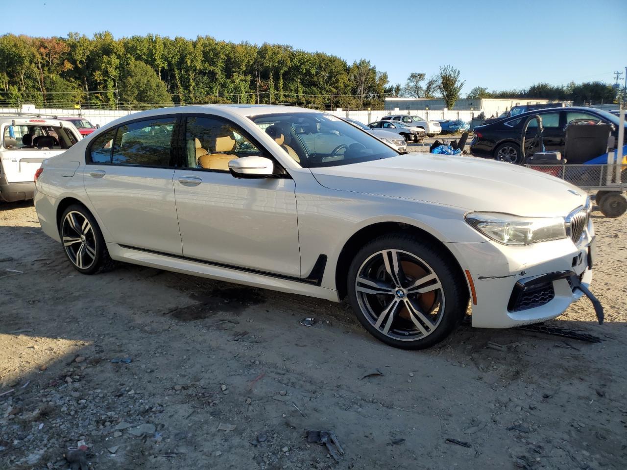 2017 BMW 740 Xi - zdjęcie 4