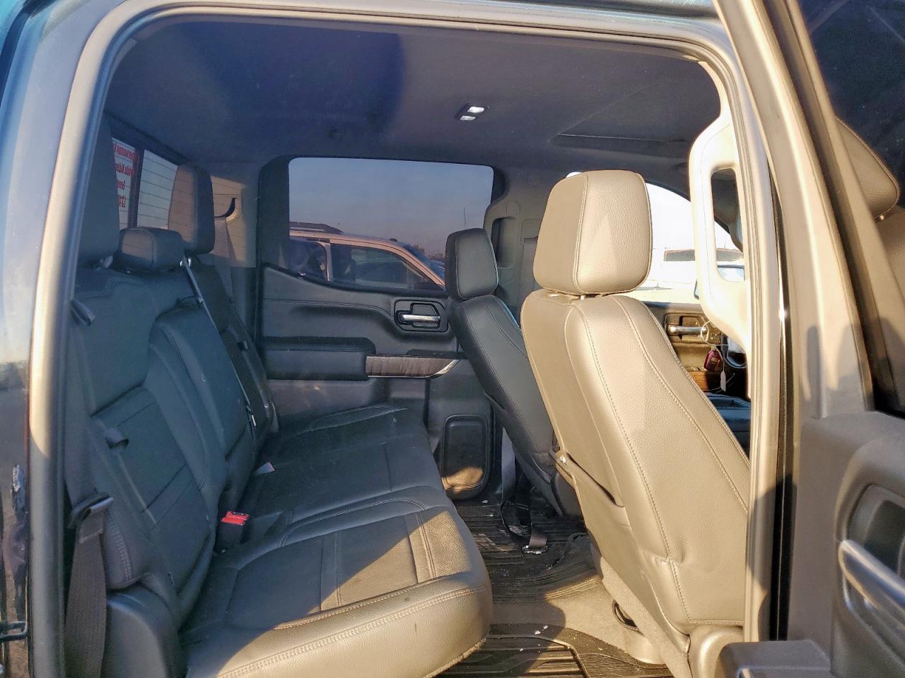 2021 GMC Sierra - zdjęcie 10