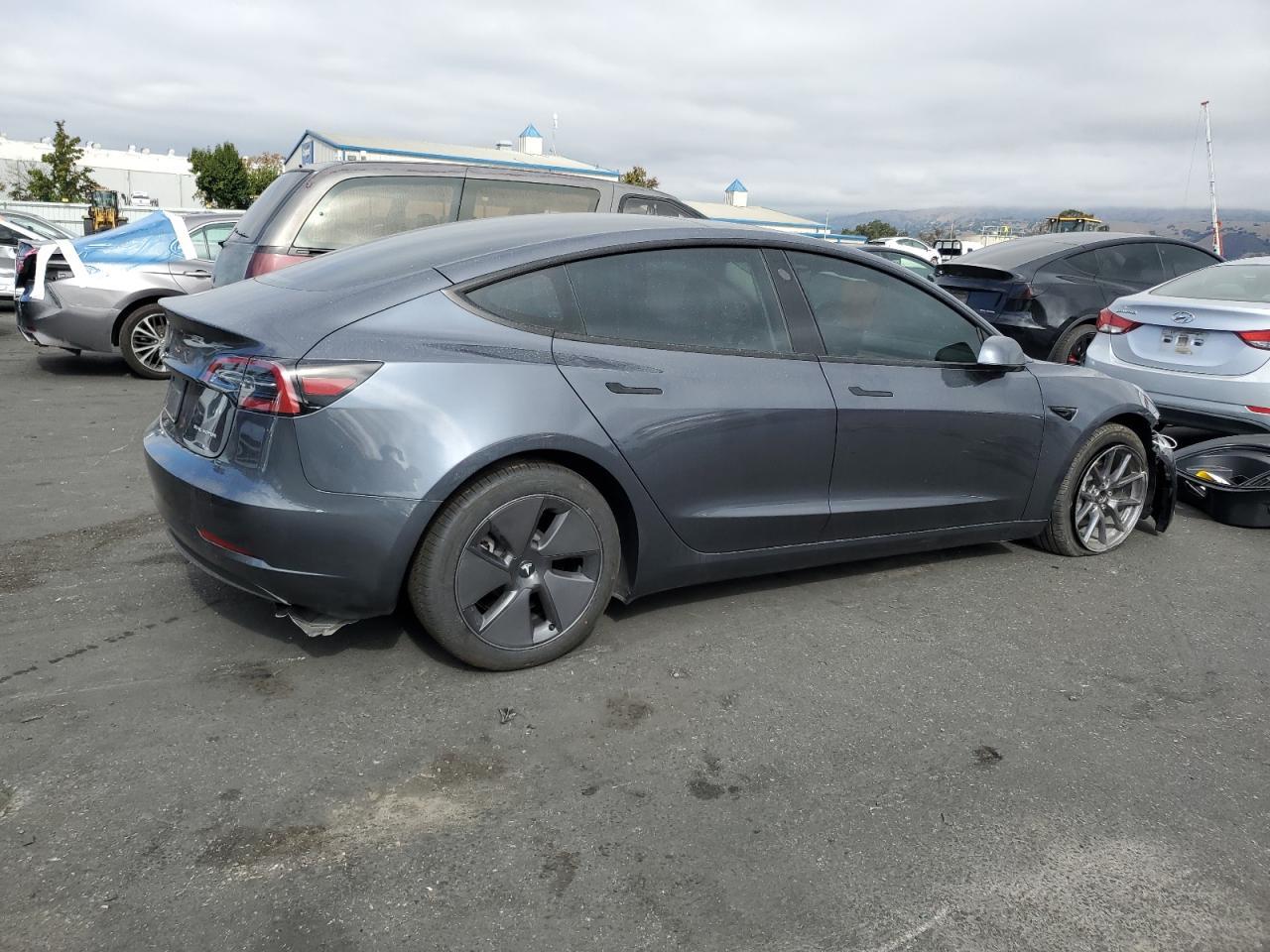 2023 Tesla Model 3 - zdjęcie 3