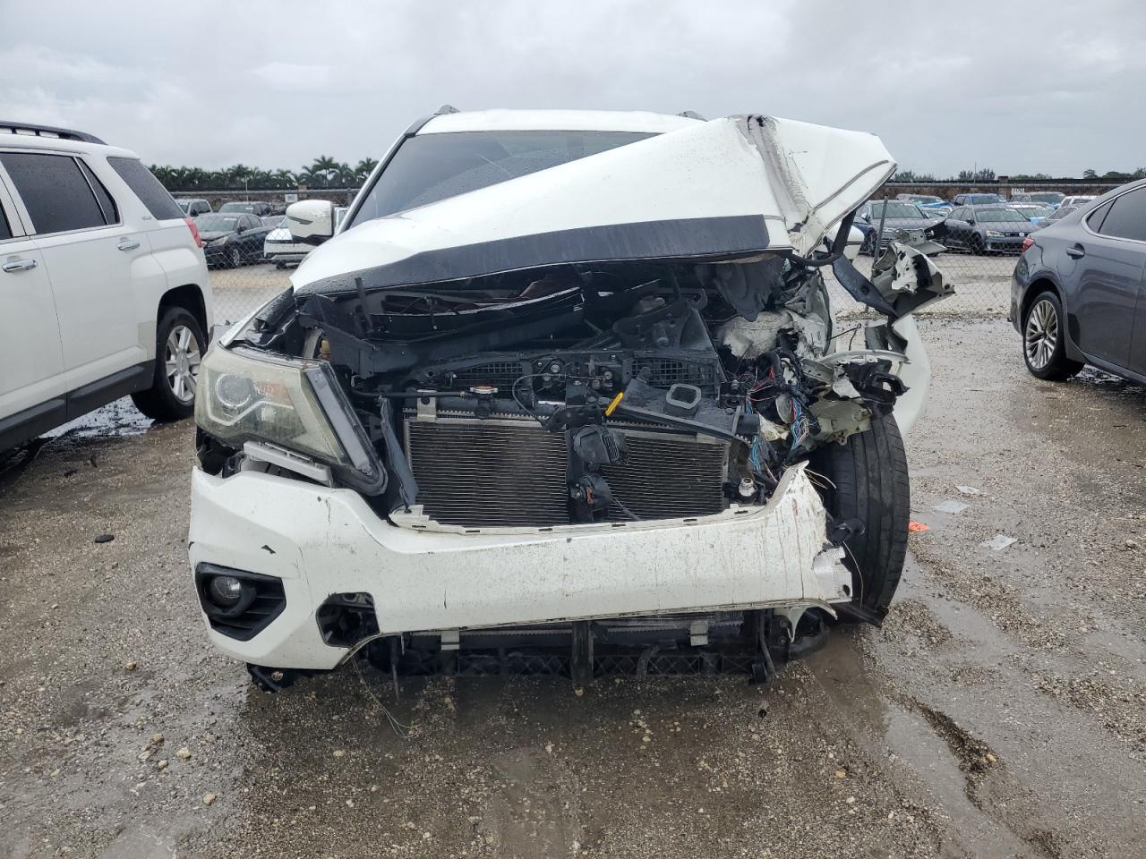 2018 Nissan Pathfinder S - zdjęcie 5