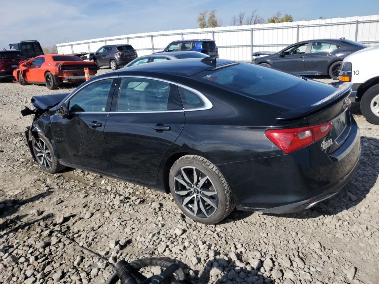 2023 Chevrolet Malibu Rs - zdjęcie 2