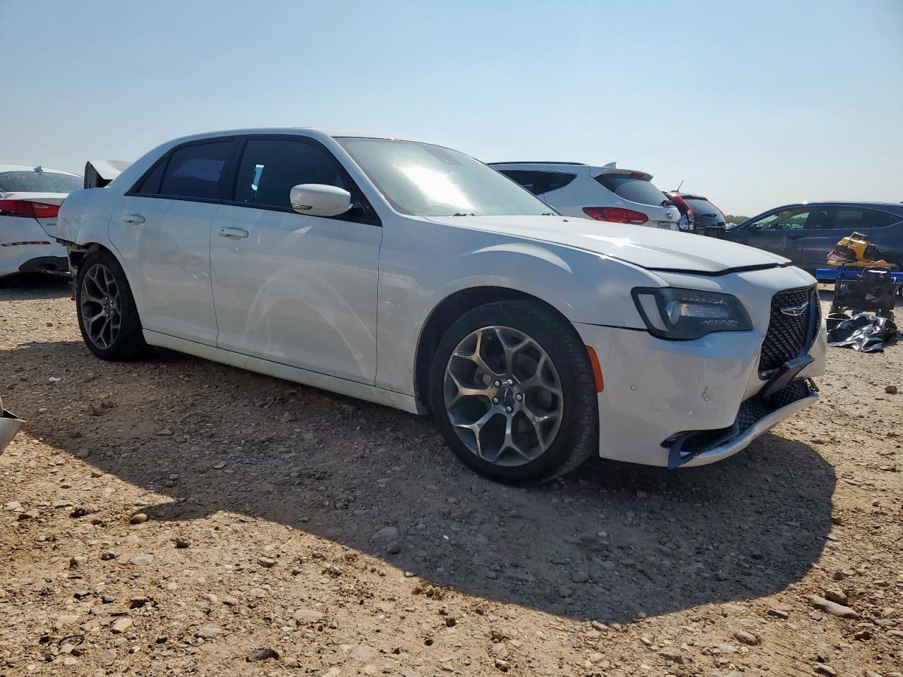 2015 Chrysler 300 - zdjęcie 4