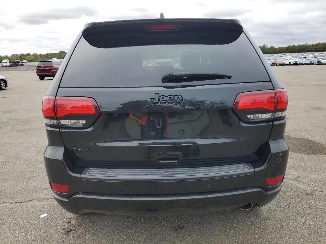 2019 Jeep Grand Cherokee - zdjęcie 6