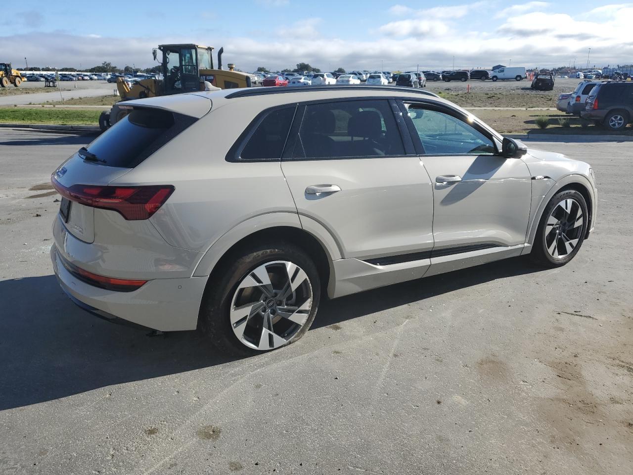 2022 Audi e-tron - zdjęcie 3