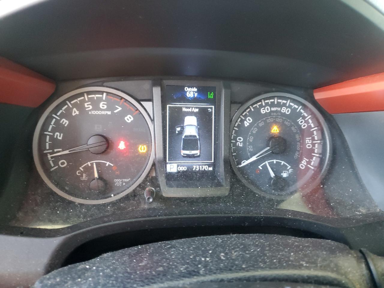 2019 Toyota Tacoma - zdjęcie 9