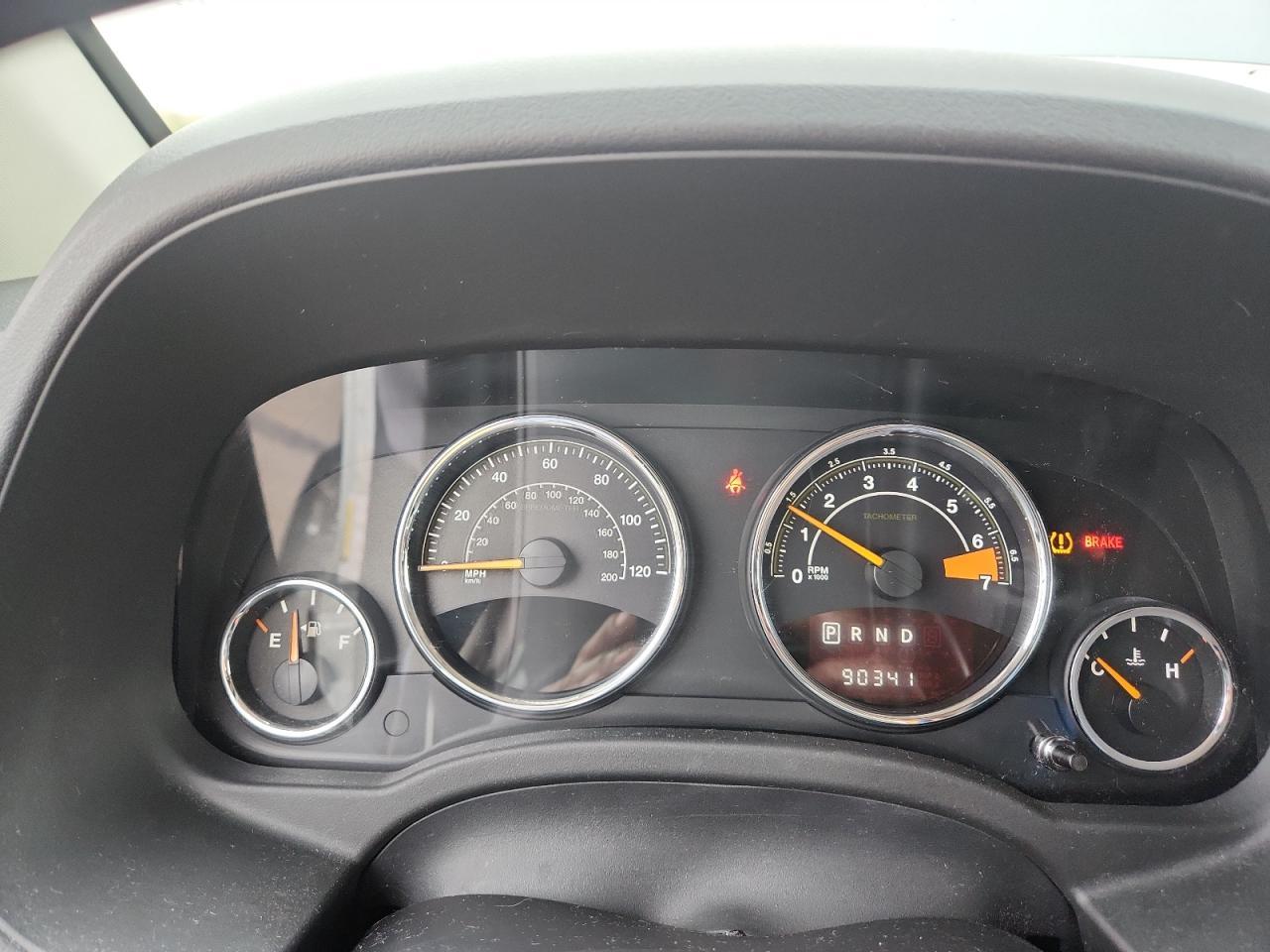 2016 Jeep Compass Latitude - zdjęcie 9