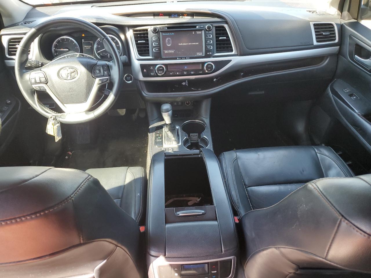2017 Toyota Highlander Se - zdjęcie 8