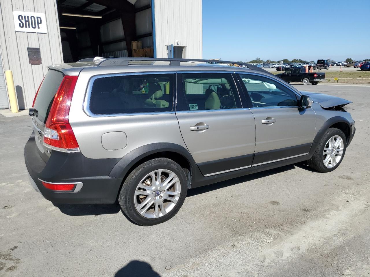 2016 Volvo Xc70 T5 Premier - zdjęcie 3