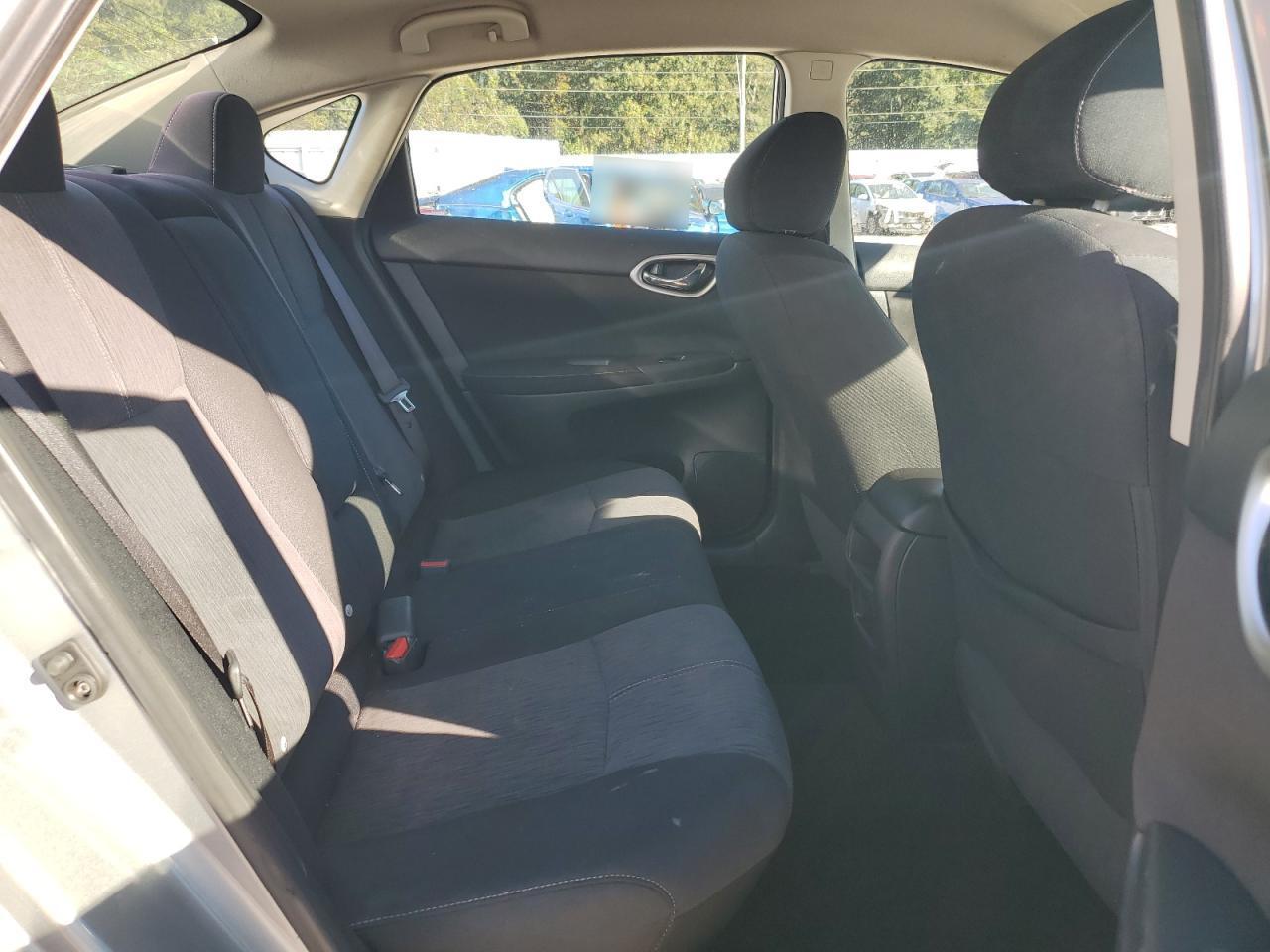 2014 Nissan Sentra - zdjęcie 10