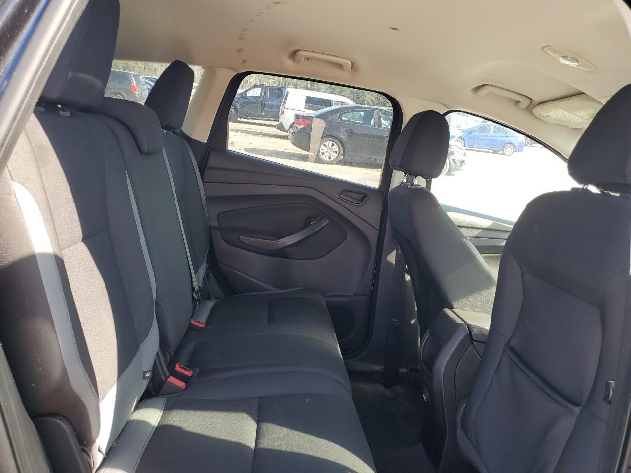 2013 Ford Escape S - zdjęcie 11