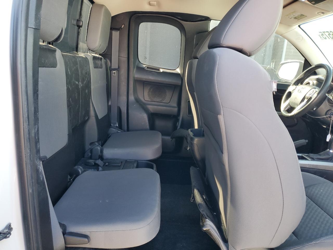 2023 Toyota Tacoma - zdjęcie 10