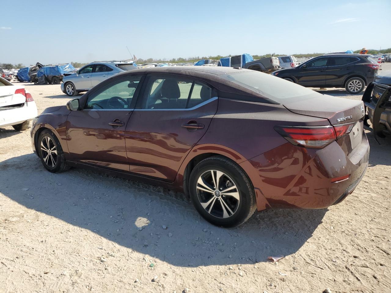 2022 Nissan Sentra - zdjęcie 2