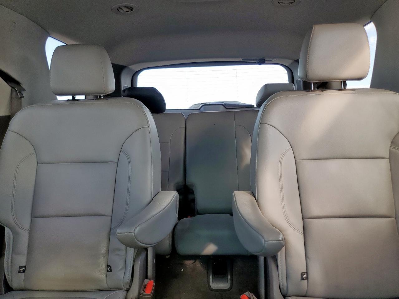 2021 Chevrolet Traverse Lt - zdjęcie 10