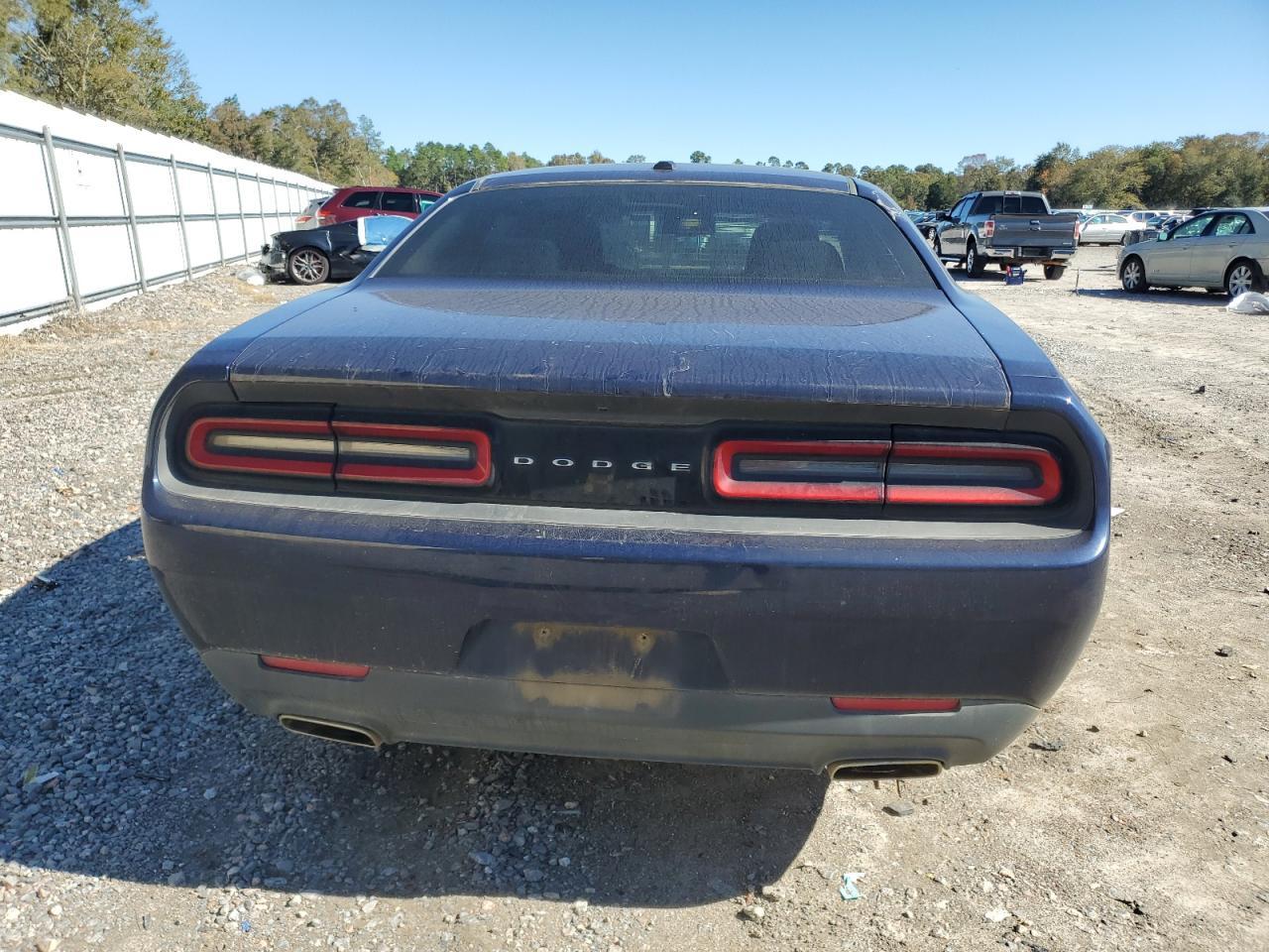 2015 Dodge Challenger Sxt - zdjęcie 6