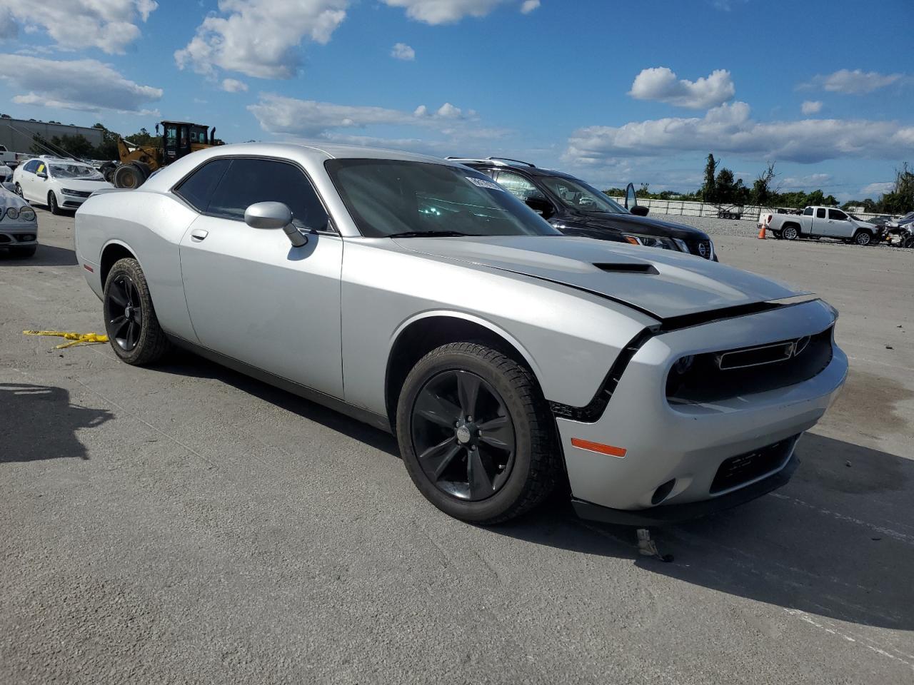 2019 Dodge Challenger Sxt - zdjęcie 4