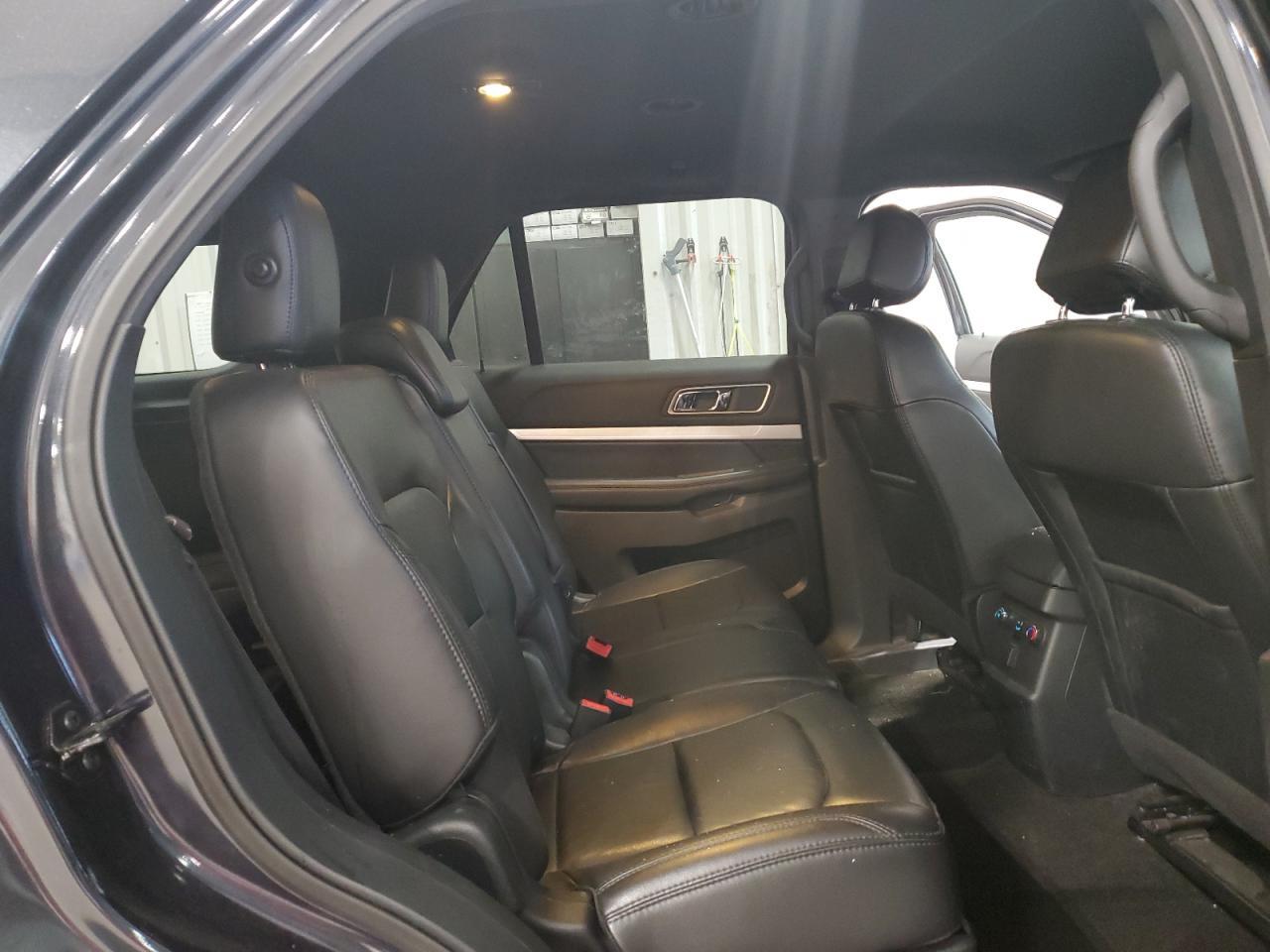 2017 Ford Explorer - zdjęcie 11