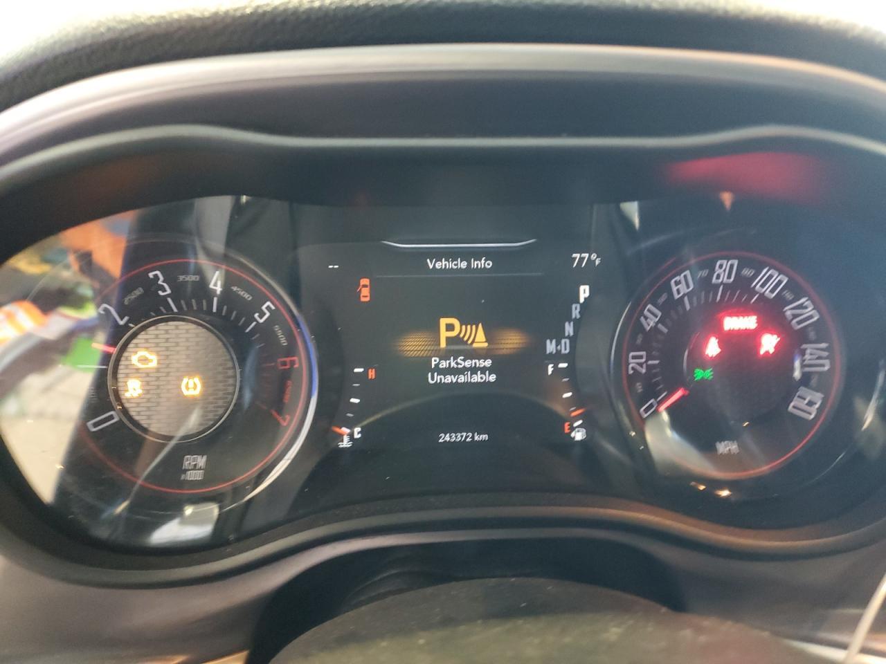 2019 Dodge Challenger - zdjęcie 9