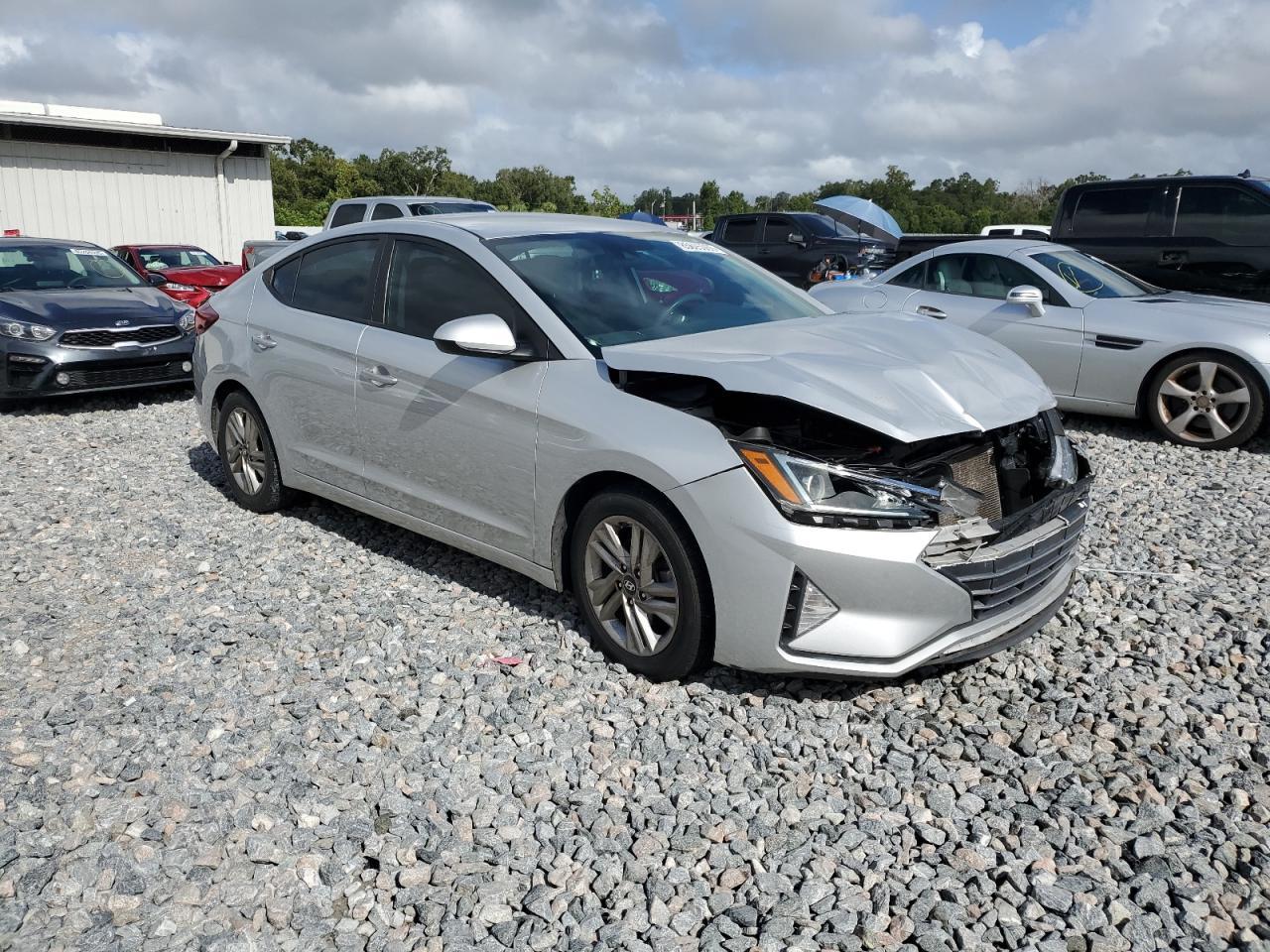 2019 Hyundai Elantra - zdjęcie 4