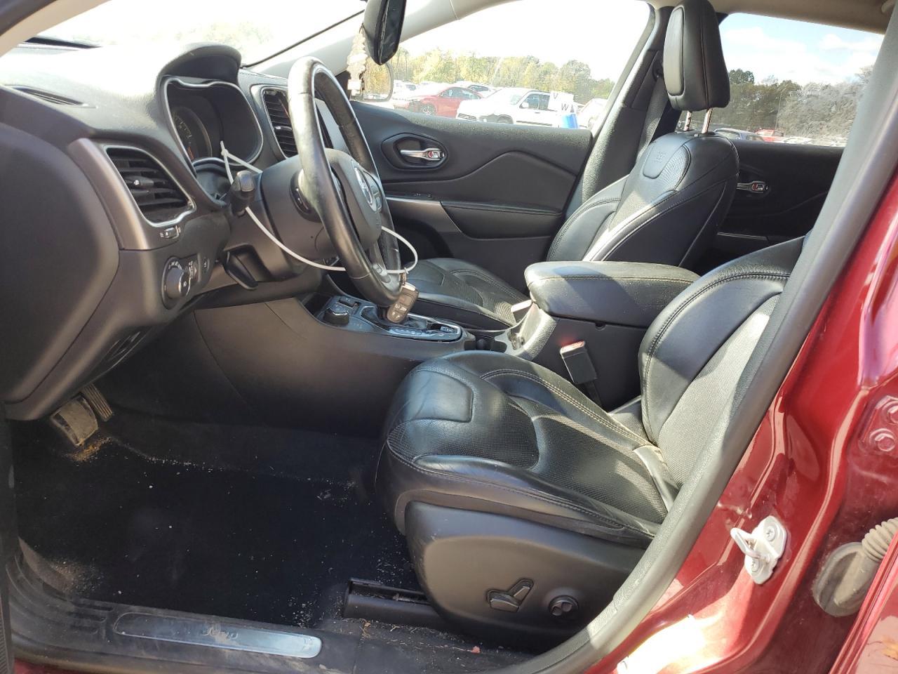 2019 Jeep Cherokee - zdjęcie 7