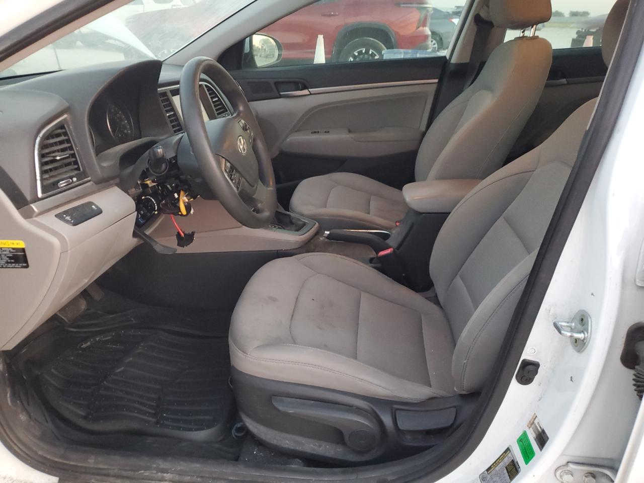 2017 Hyundai Elantra - zdjęcie 7