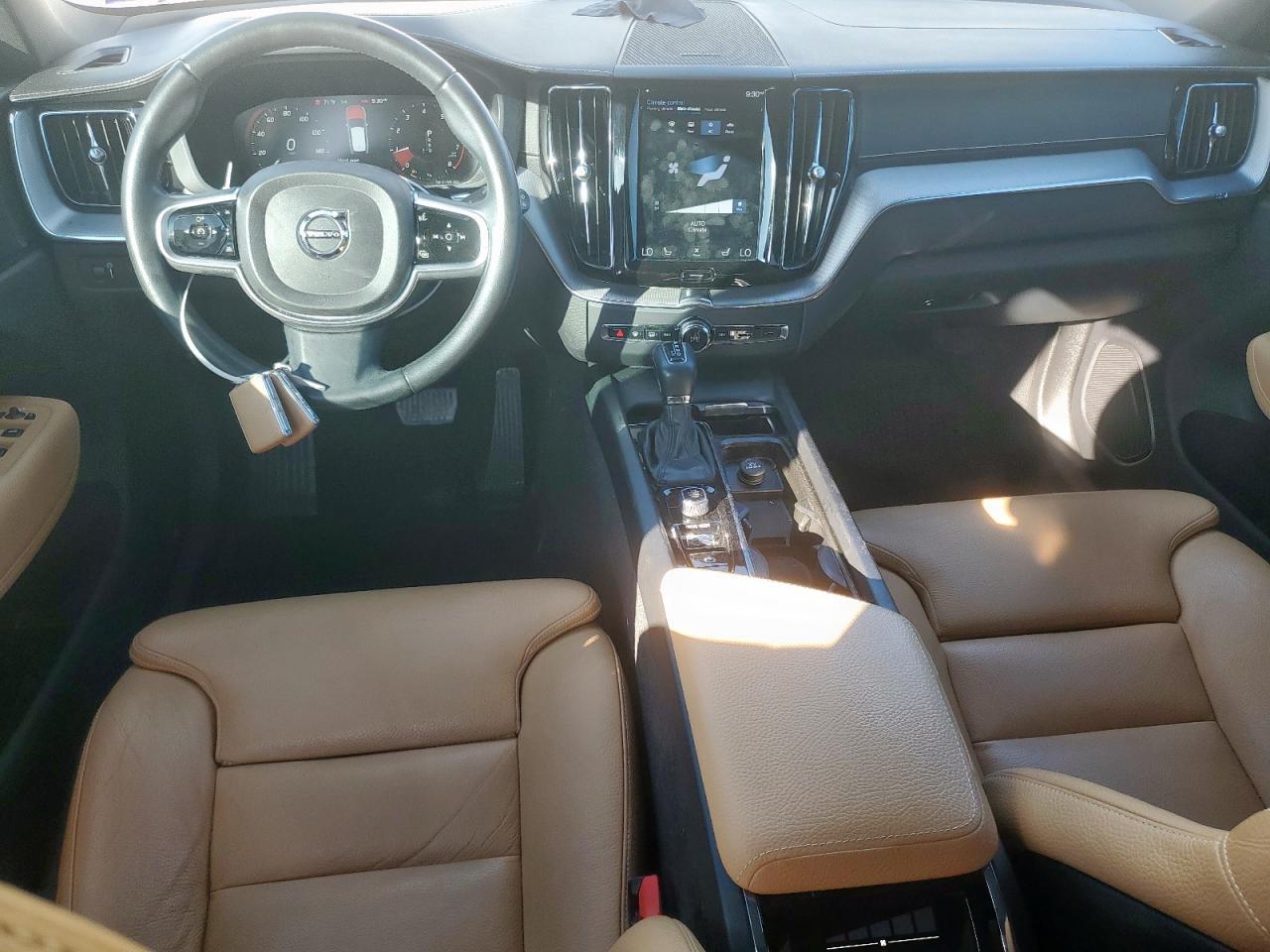 2019 Volvo XC60 - zdjęcie 8