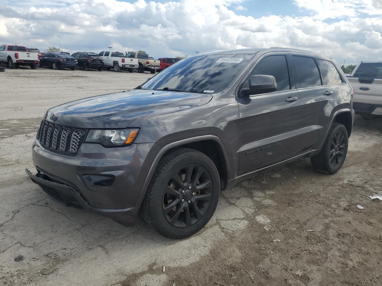 2018 Jeep Cherokee - zdjęcie główne