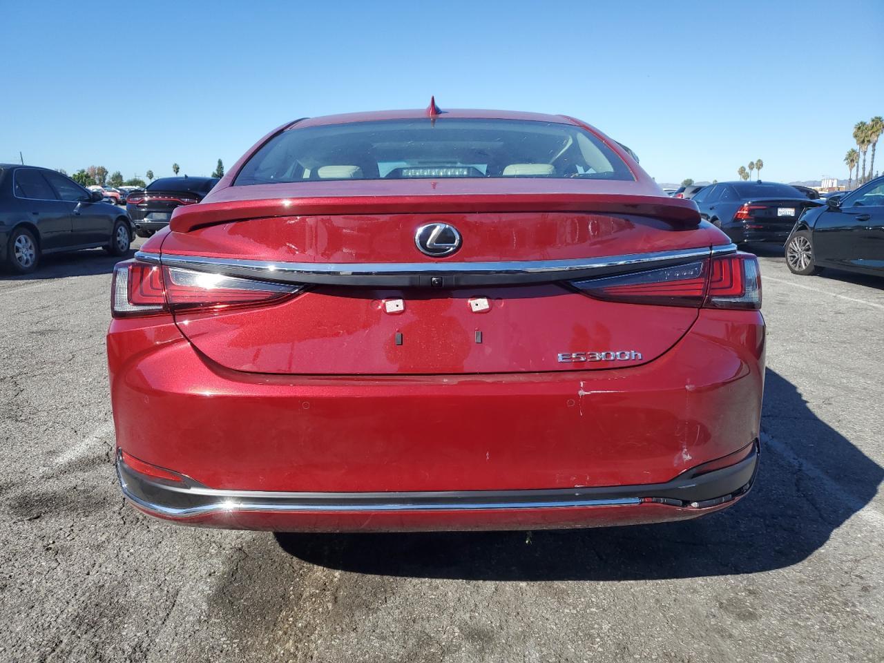 2025 Lexus ES - zdjęcie 6