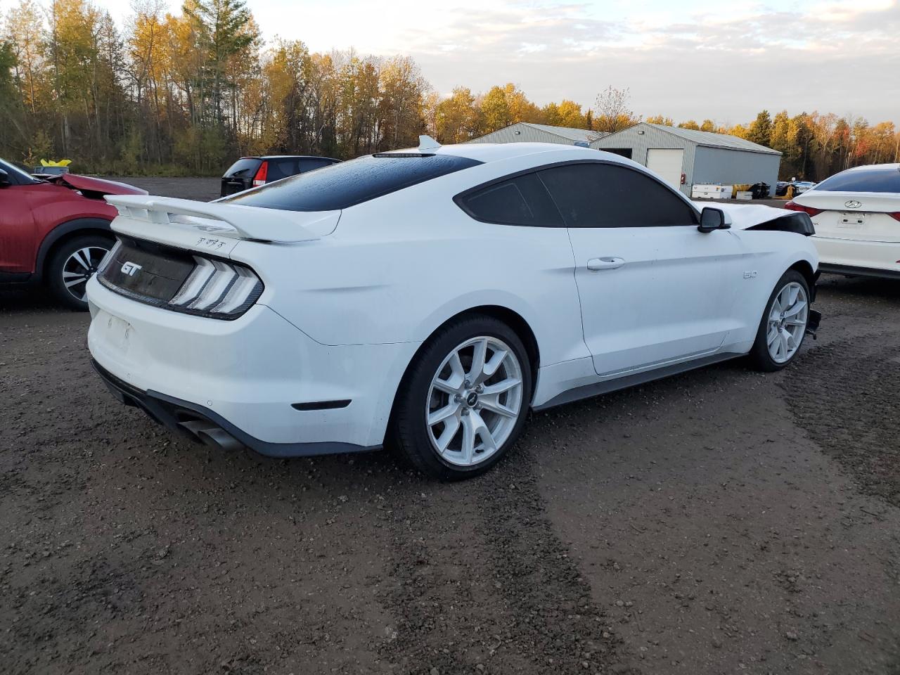 2022 Ford Mustang Gt - zdjęcie 3