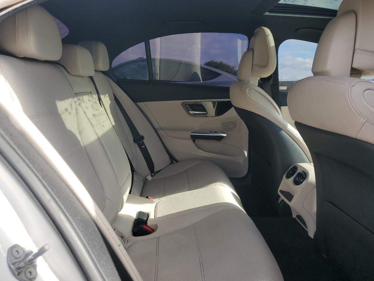 2023 Mercedes-Benz Klasa C - zdjęcie 10