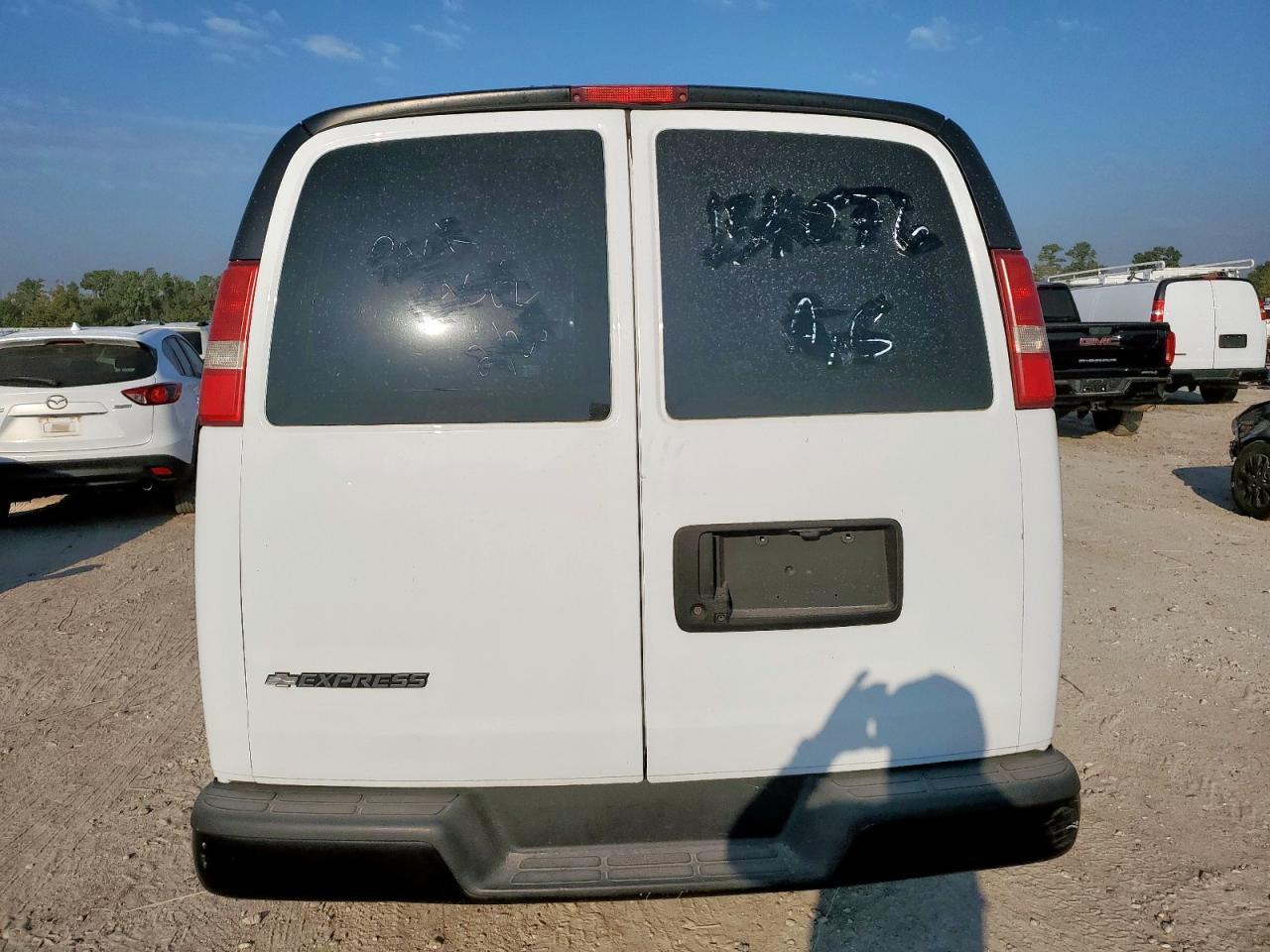 2018 Chevrolet Express G3500 - zdjęcie 6