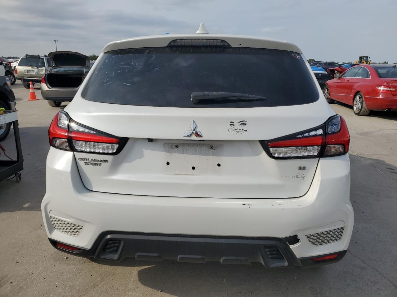 2021 Mitsubishi Outlander Sport Se - zdjęcie 6