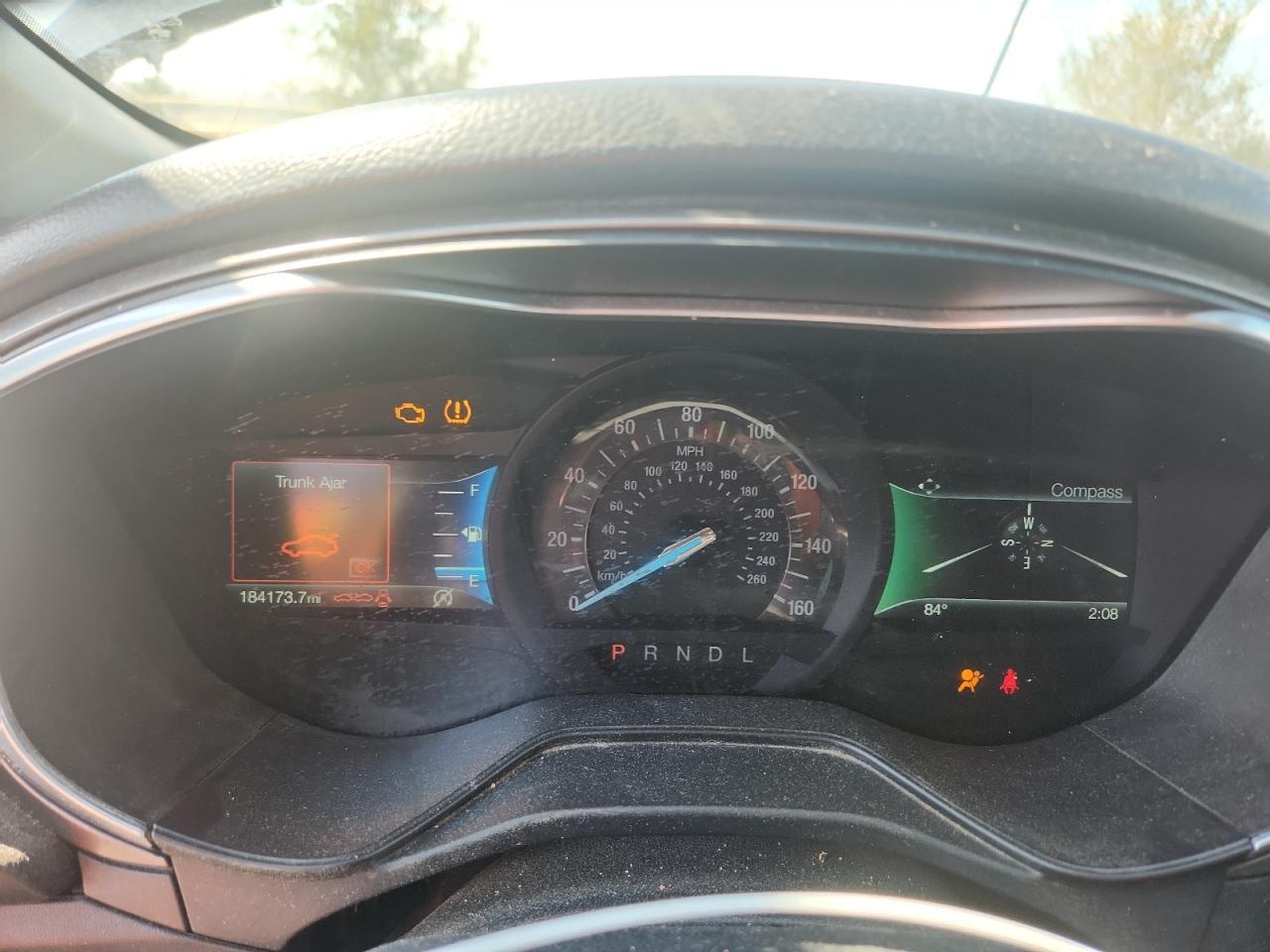 2020 Ford Fusion - zdjęcie 9