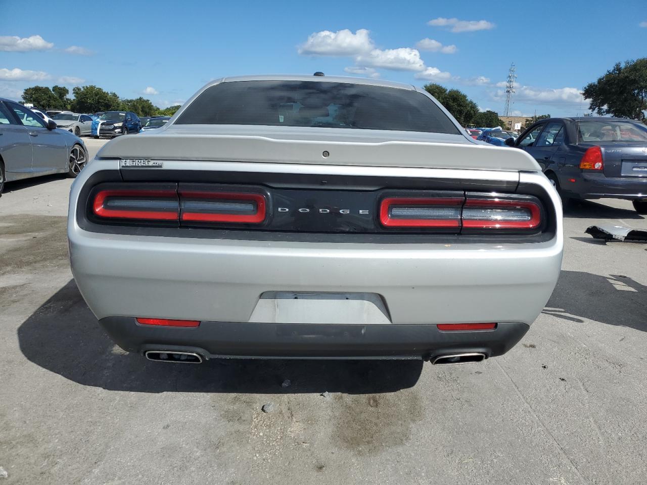2019 Dodge Challenger Sxt - zdjęcie 6