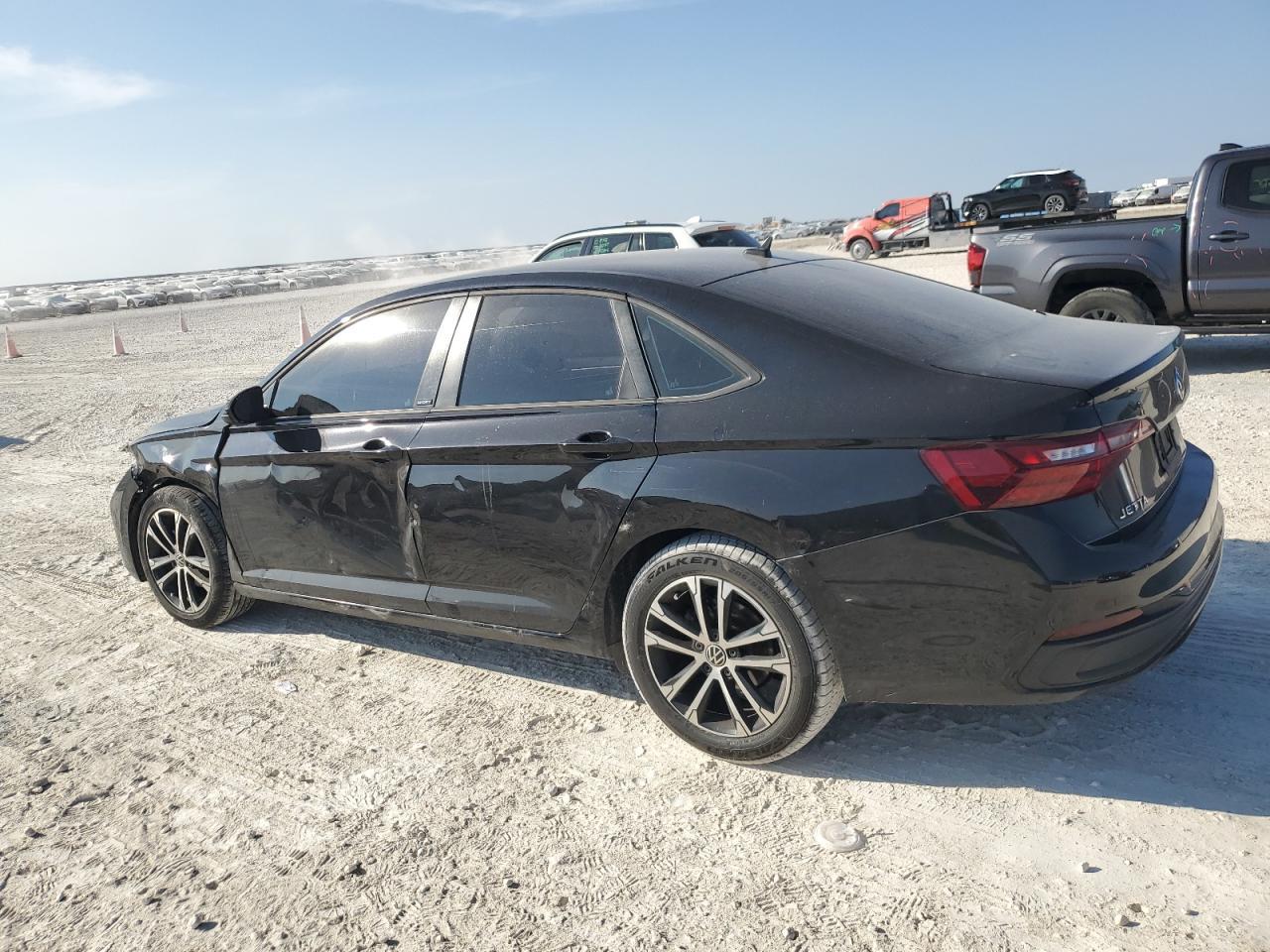 2023 Volkswagen Jetta - zdjęcie 2