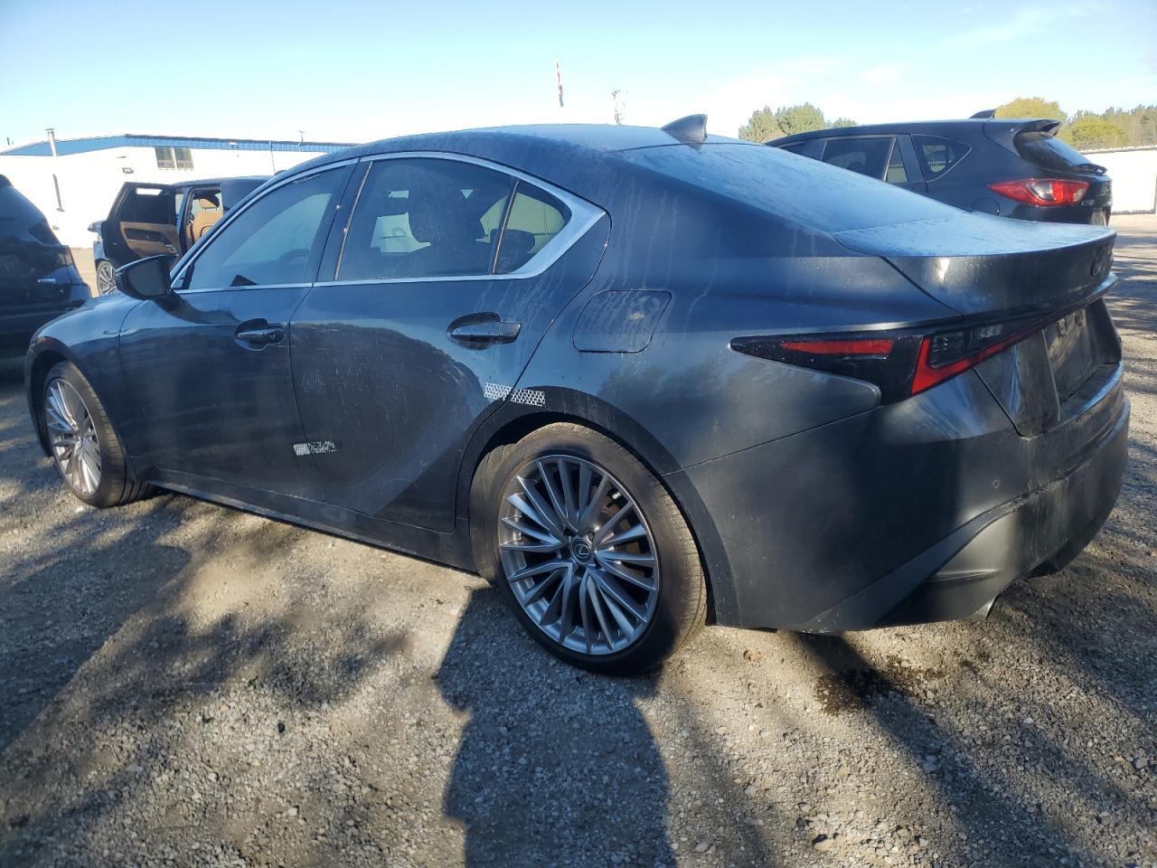 2021 Lexus Is 300 Premium - zdjęcie 2
