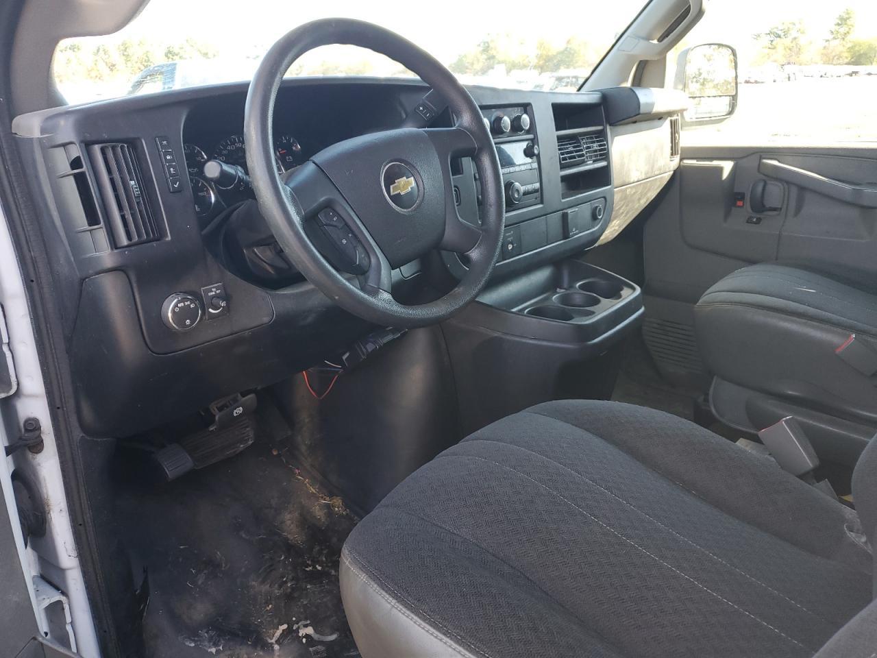 2018 Chevrolet Express G2500 - zdjęcie 8
