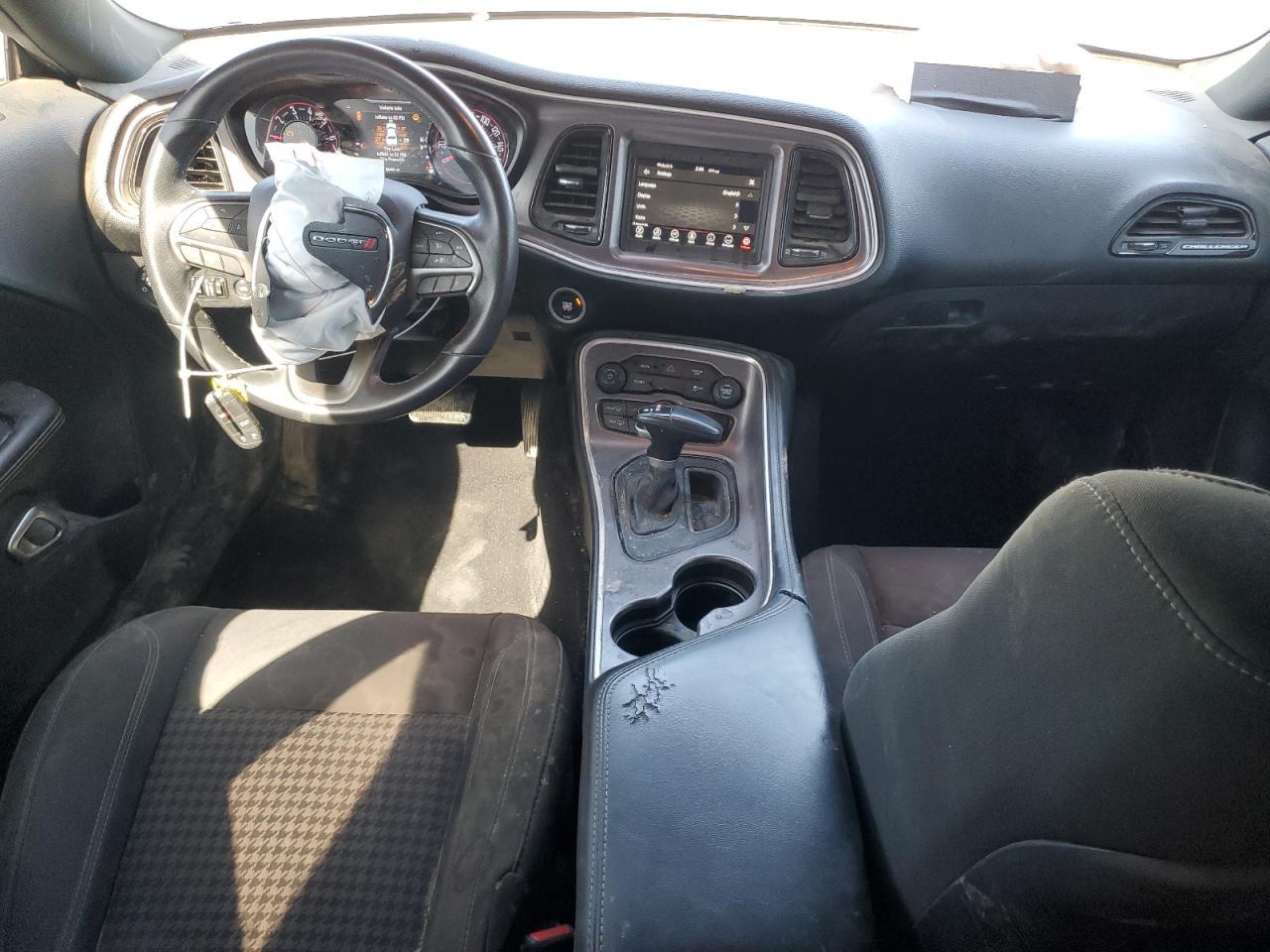 2019 Dodge Challenger - zdjęcie 8