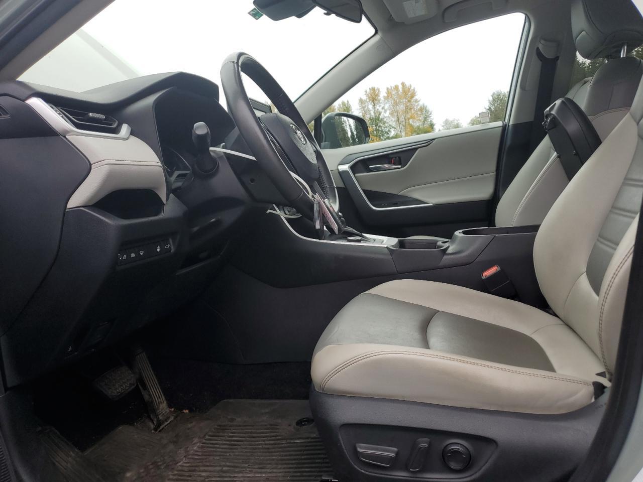 2021 Toyota RAV 4 - zdjęcie 7